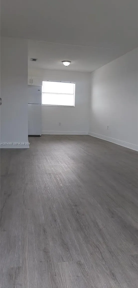 Las Villas Segovia Condo — Photo 2