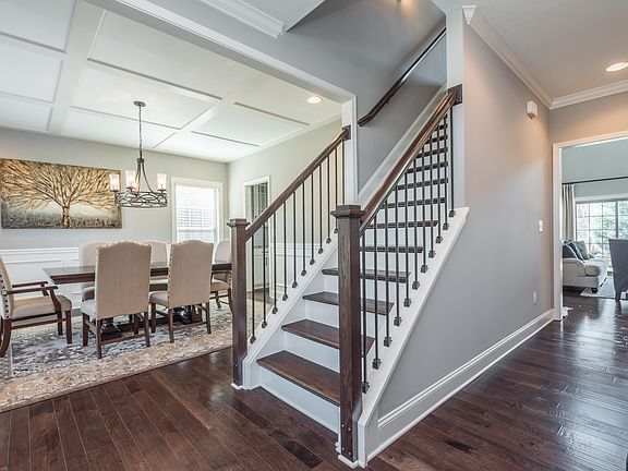 3rd image of 12137 Rushmere Ln