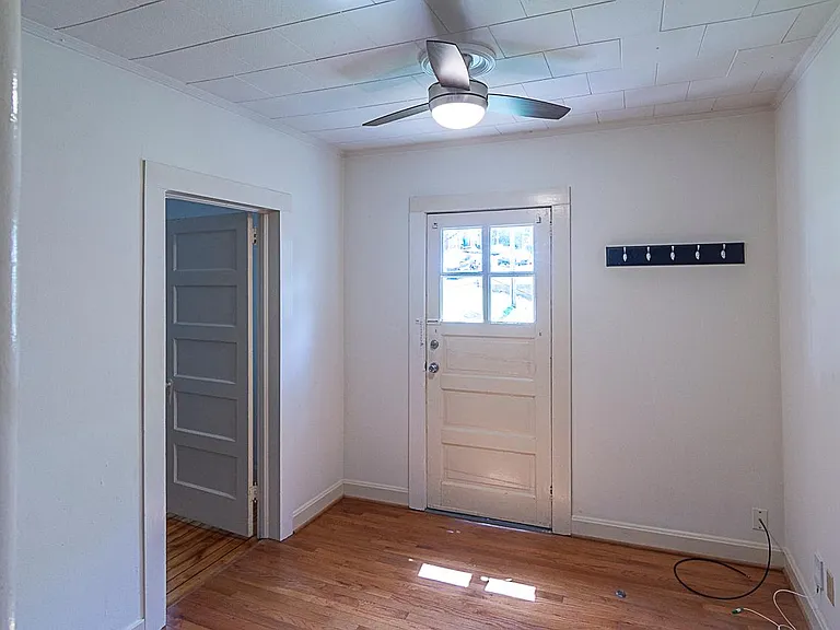 1400 Brookstown Ave #3 — Photo 4
