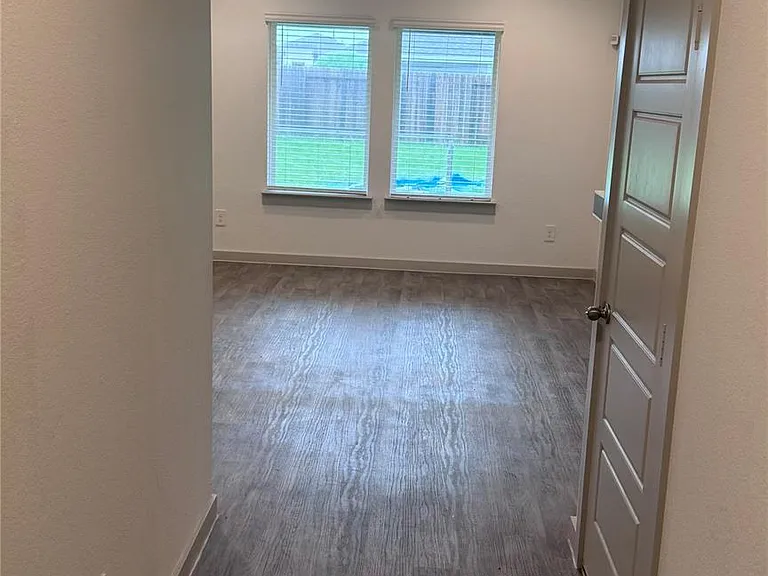 7807 Cattleman Valley Dr — Photo 16