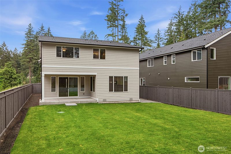 3rd image of 11209 79th Avenue Ct SW #10