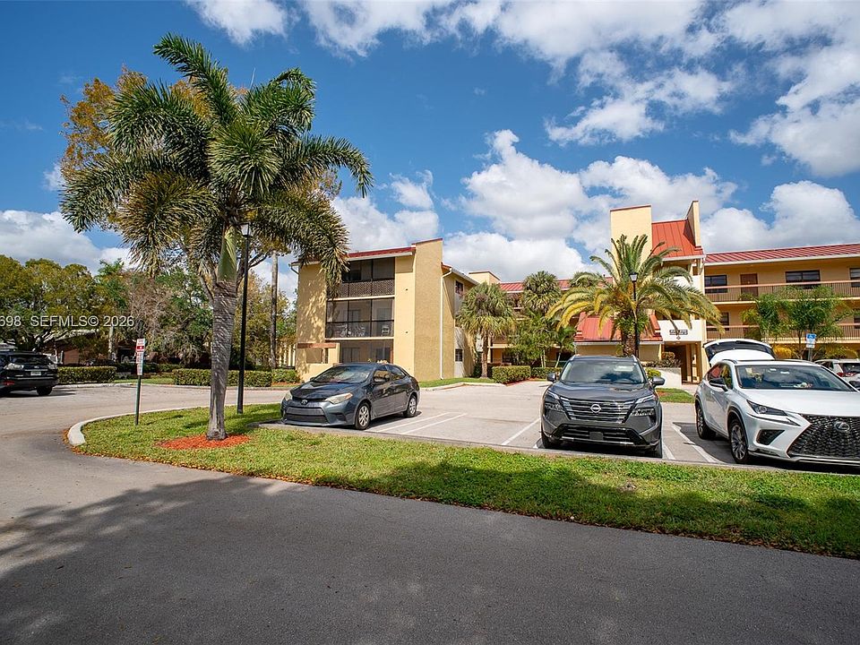 1st image of 2083 Coral Ridge Dr #N302
