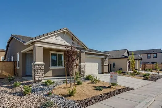 3 bed, 1621 sqft, $2,500 — Photo 3
