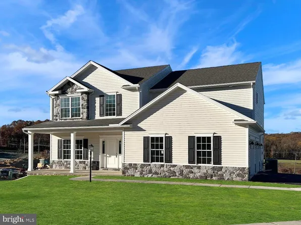 2 Bentley Ct, York Haven, PA 17370