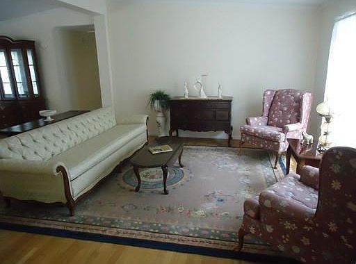 2nd image of 5 Brimwood Ln