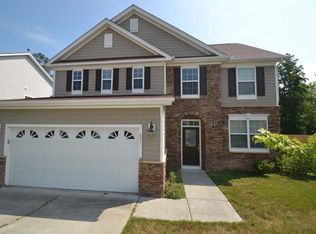 621 Ashburn Ln, Durham, NC 27703