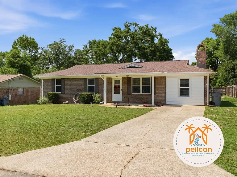 648 Deedra Ave — Photo 1