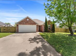 550 Bonanza St, Centerton, AR 72719