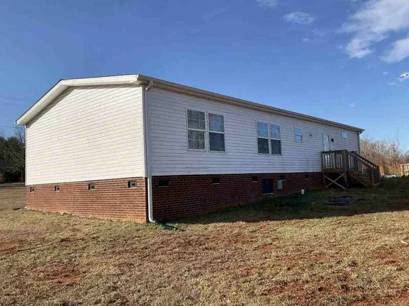 8110 Cherry Grove Rd, Reidsville, NC 27320