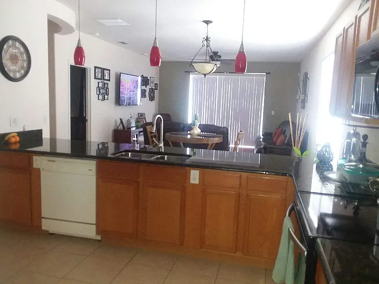 4864 Heartland St — Photo 15