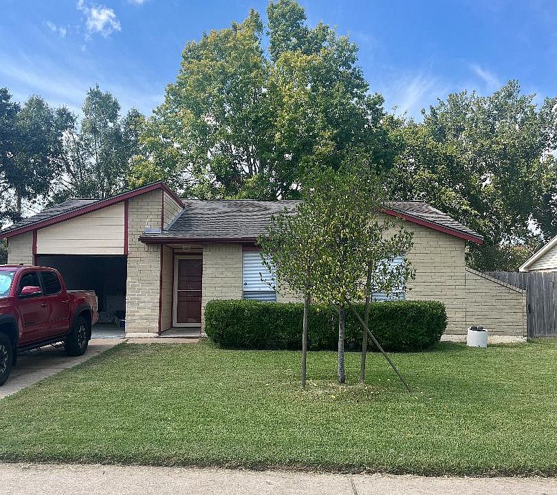 1st image of 17114 Blue Mist Dr