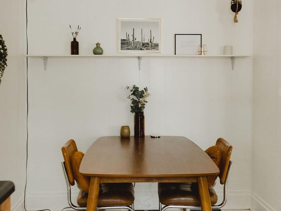 Great space for a breakfast nook!