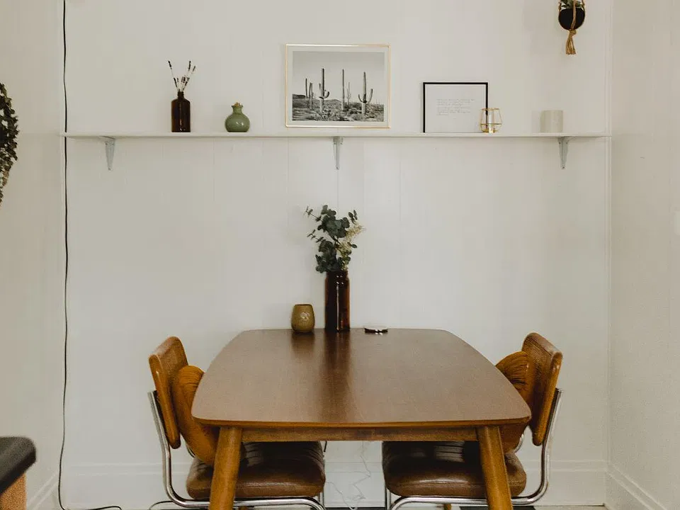 Breakfast nook!