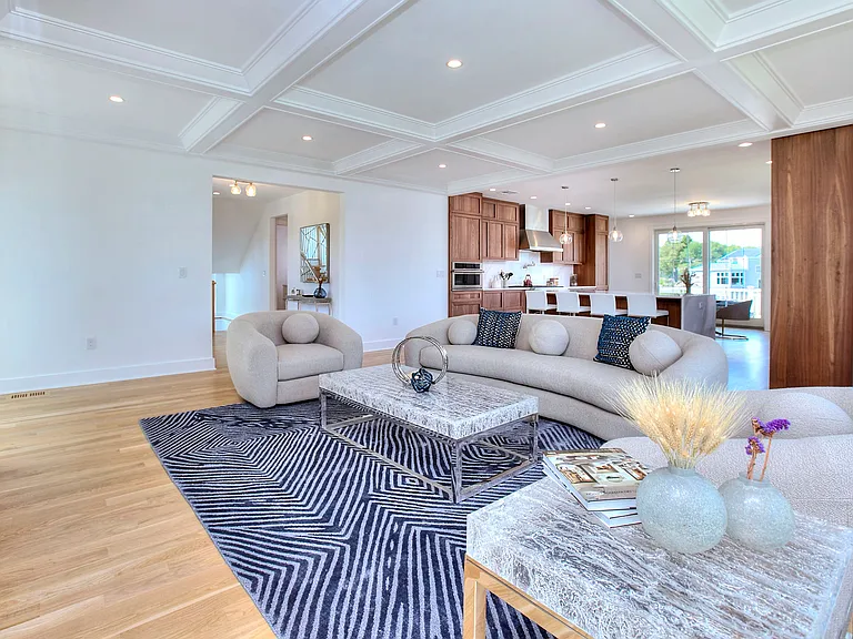 Open concept living room & eat-in kitchen