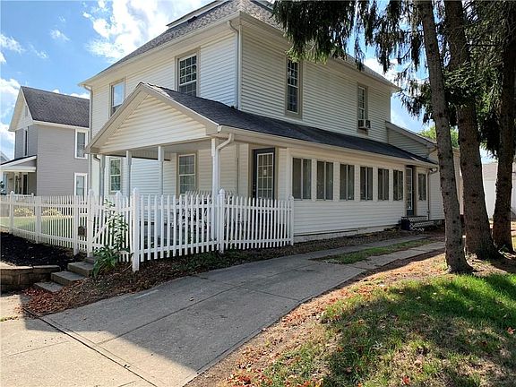 3rd image of 413 S Woodward St