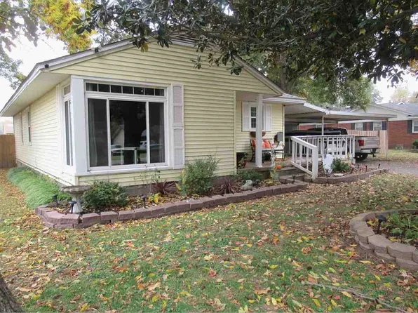 510 W 9th St, Portageville, MO 63873