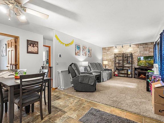 4th image of 465 Neevel AVENUE
