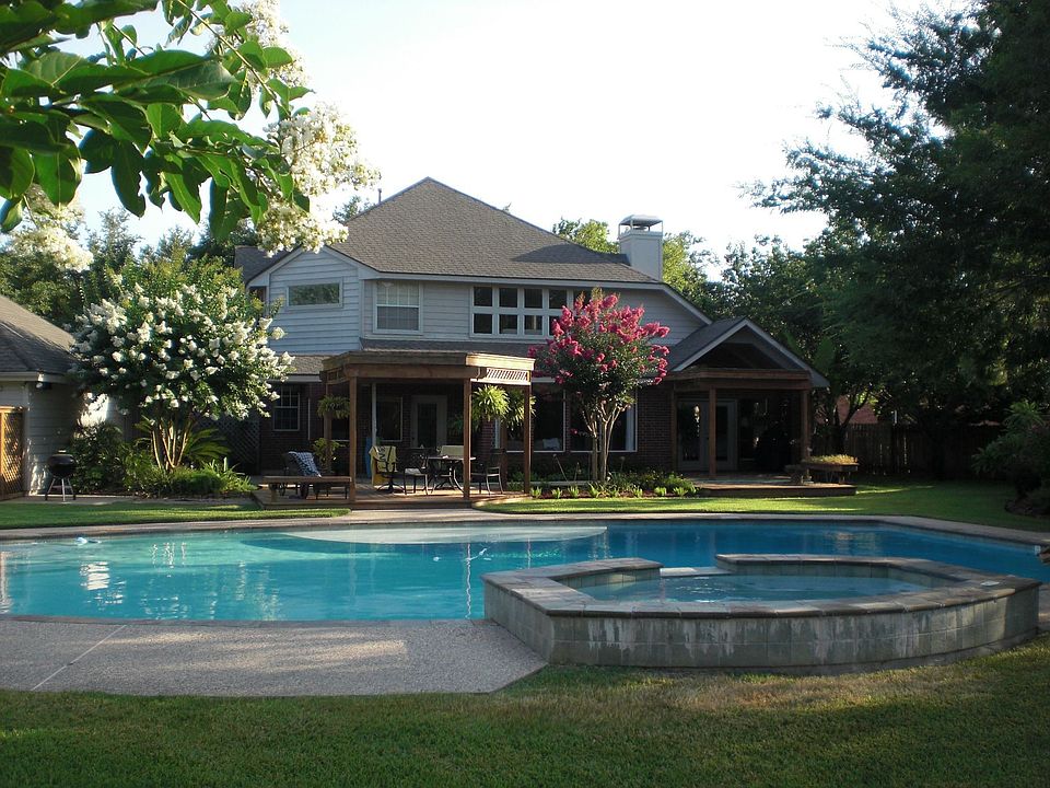 2nd image of 6303 Wagner Way