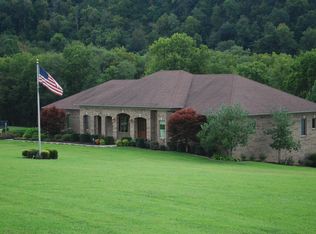 710 Lakeside Dr, Lancaster, KY 40444