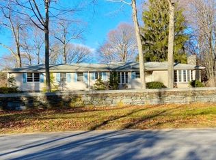 193 Division St, Warwick, RI 02818