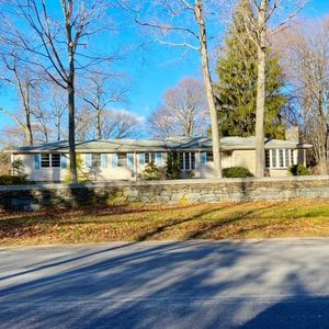 193 Division St, Warwick, RI, 02818