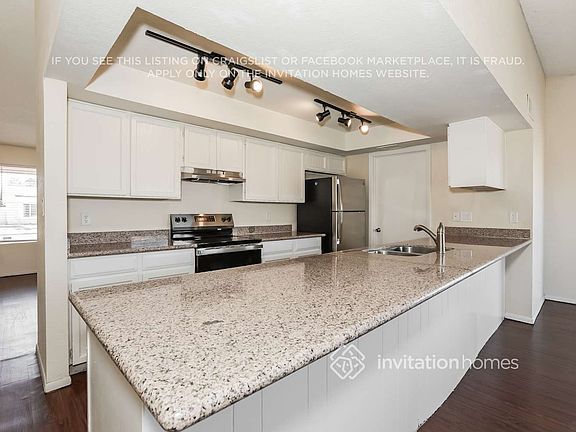 5th image of 726 W Laguna Azul Ave
