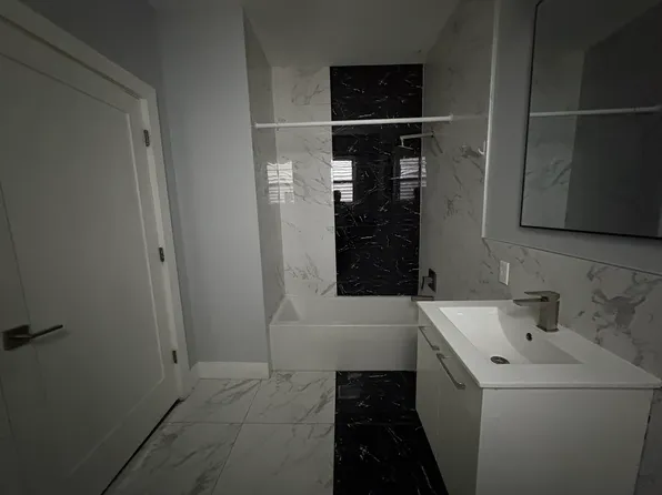 85 West 25th Street image 2 of 9