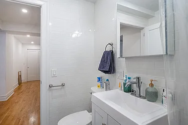 Rented by Rita S Citrin, LREB