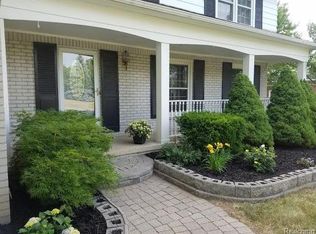 2603 Brady Dr, Bloomfield, MI 48304
