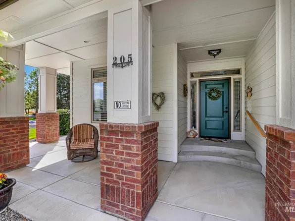 205 Edwards Dr, Twin Falls, ID 83301