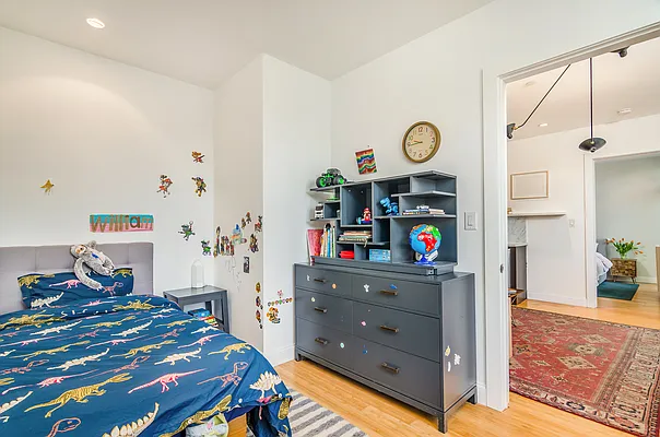 Sold by Compass | media 12