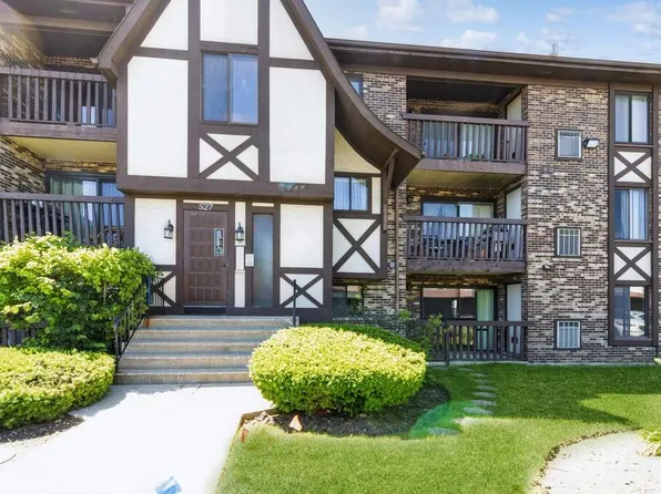 527 Cumnor Rd APT 105-W, Westmont, IL 60559