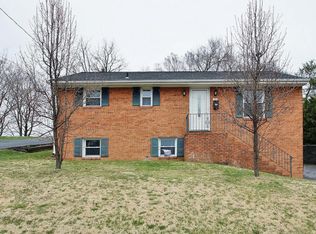 320 Cedar Ave, Vinton, VA 24179