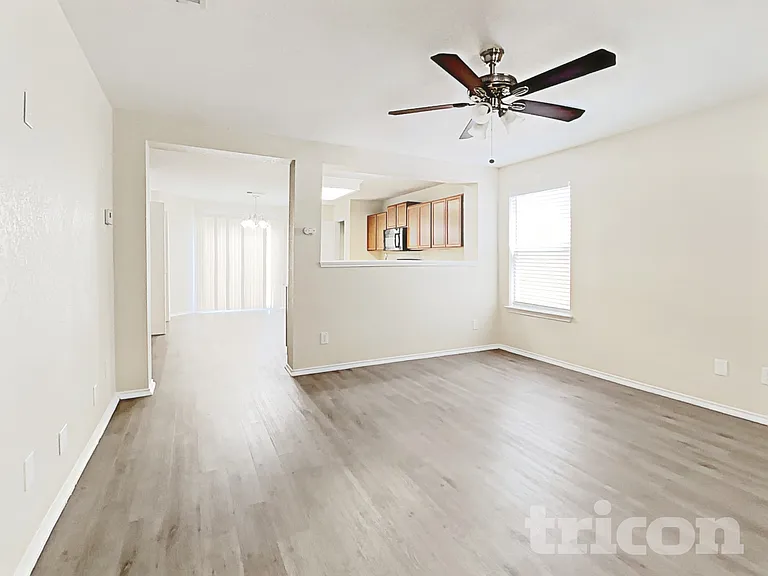 635 Cherokee Blvd — Photo 3