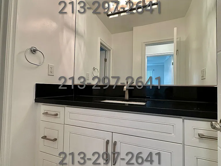 531 S Mariposa Ave #103 — Photo 6