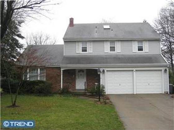 1st image of 325 Westwood Dr