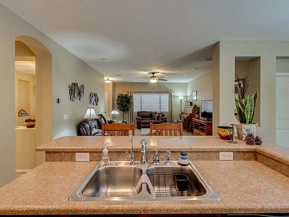 4th image of 191 W Dragon Tree Ave
