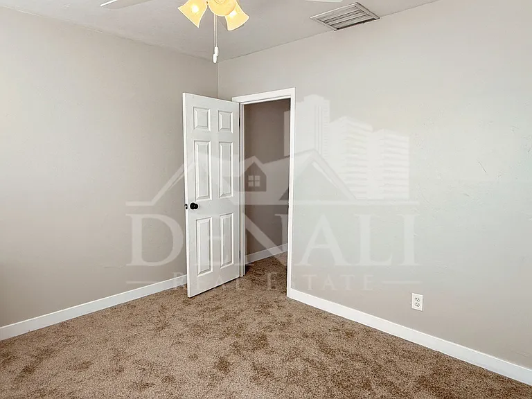 1220 W Romo Jones St — Photo 14