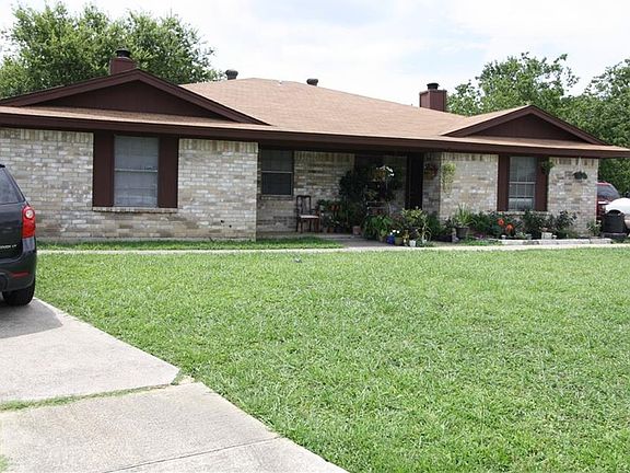 2nd image of 7716 Jennifer Ln