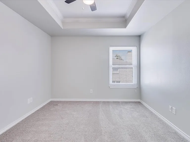 15513 Palmira Ave #B — Photo 22