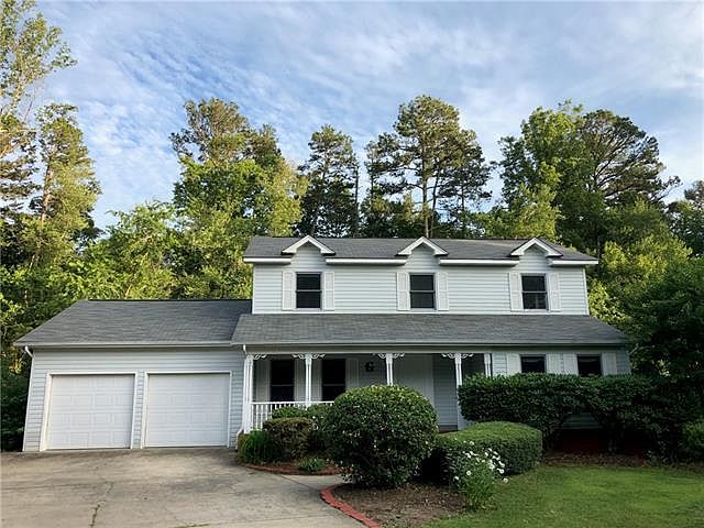 2nd image of 3006 9th Street Ln NE