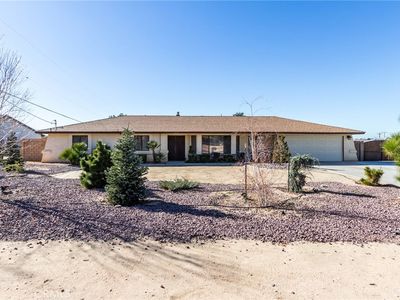 14076 Wawona Rd, Apple Valley, CA, 92307