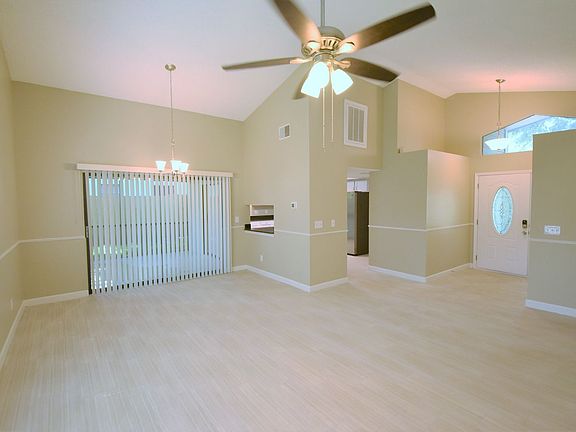 4th image of 4104 Yellowwood Dr