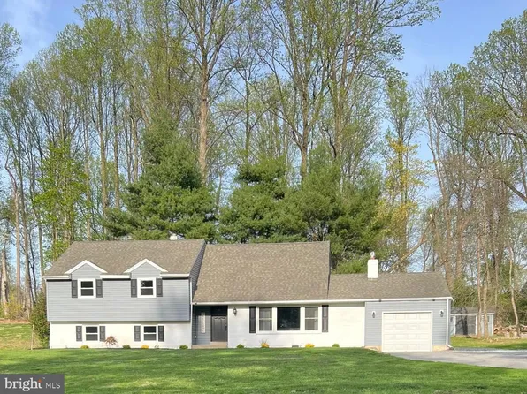 222 Greentree Dr, West Chester, PA 19382