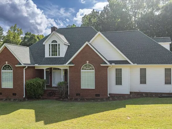 1628 Valley View Dr, Elberton, GA 30635