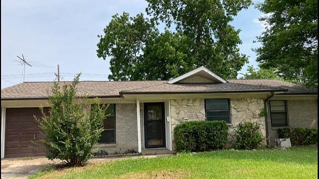 1st image of 1009 Midway Dr