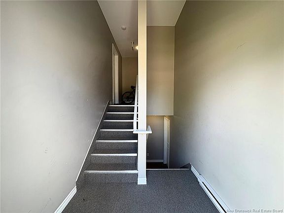 4th image of 104 Katherine Ave
