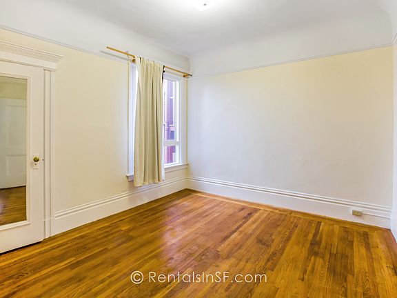 5th image of 1084 Jackson St
