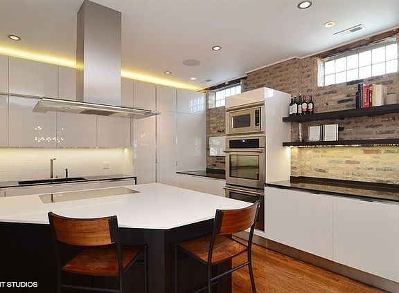 5th image of 1406 N Paulina St #1