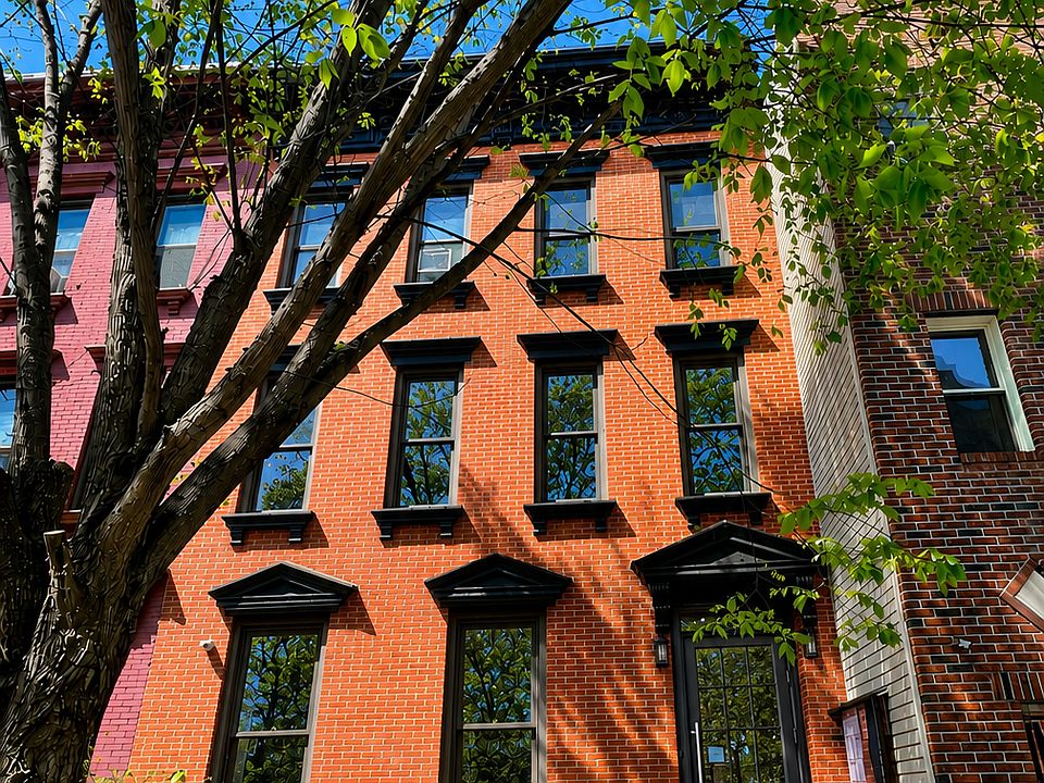 1st image of 163 India St #1
